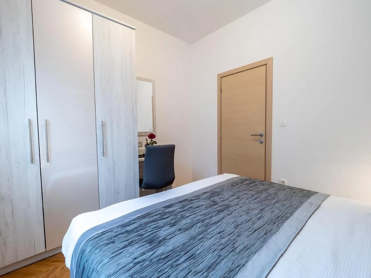 Apartments Zlatko & Mira Dorcic 바슈카 크로아티아