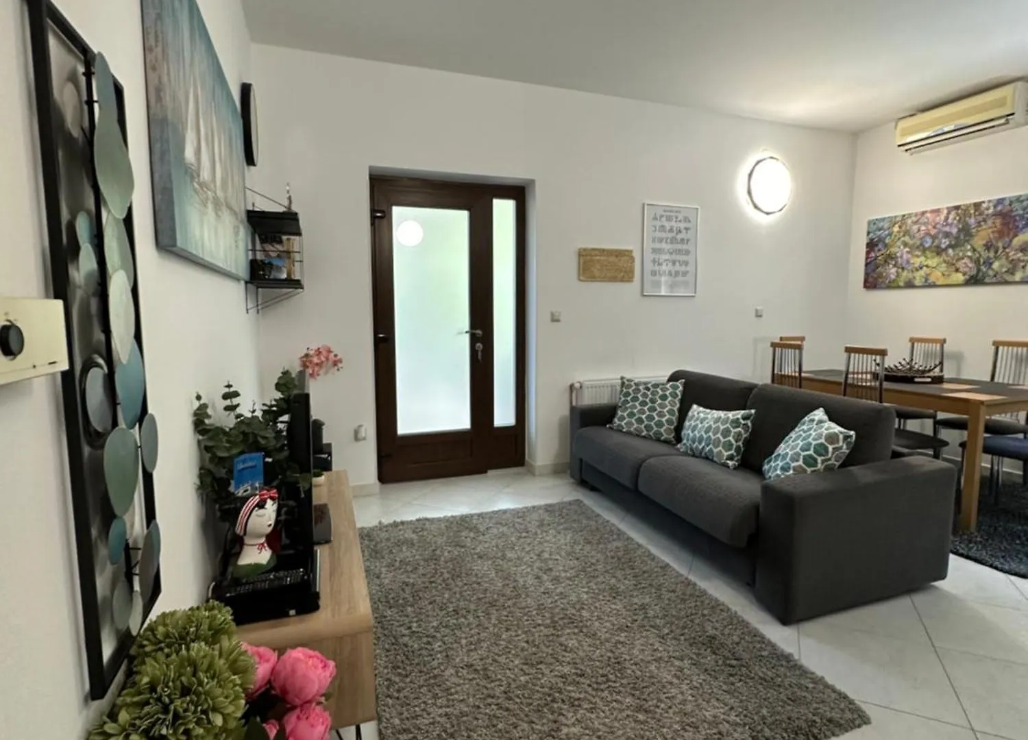 Apartments Zlatko & Mira Dorcic 바슈카 0*,  크로아티아